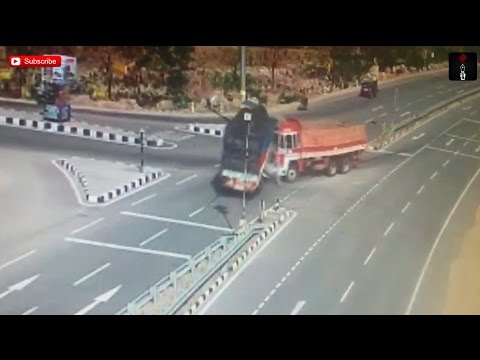 CCTV Footage Of Car Accident On Nizambad Hyderabad National Highway