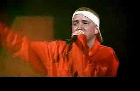 Eminem - The Real Slim Shady (LIVE AT THE UP IN SMOKE TOUR)