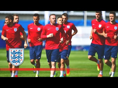 England's first training session in France for Euro 2016 | Inside Training