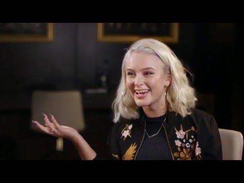 Zara Larsson @ The Hot Desk