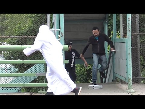 Terrorism RADICAL Islam vs Christianity (Social Experiment)