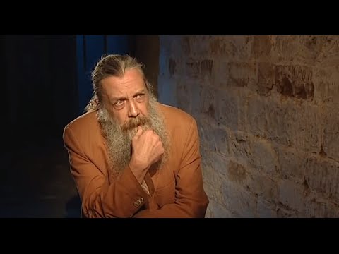 Alan Moore on Hollywood adaptations, The Show & Northampton | Channel 4 News