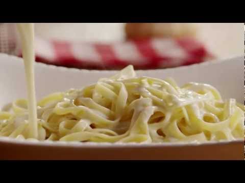 How to Make Creamy Alfredo Sauce