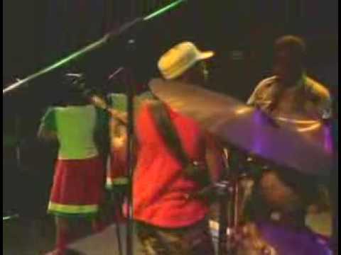 lucky dube war and crime live