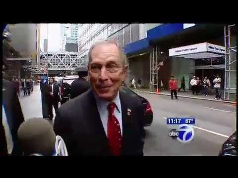 Citizen shows Mayor Michael Bloomberg he is not ABOVE the Law !