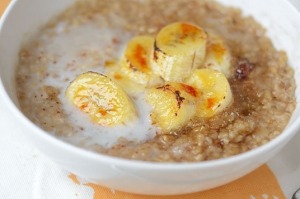 Br?led bananas oatmeal porridge topping