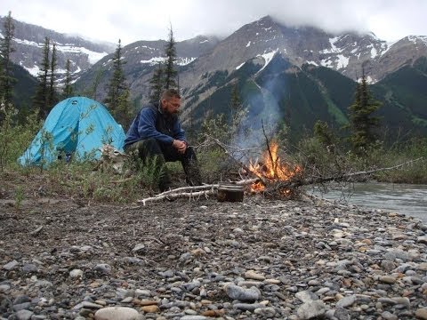 Solo 3-day backpacking hike in Banff Rocky Mountains