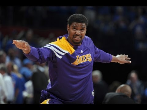 Andrew Bynum's Top 10 of the 2011-2012 Season!