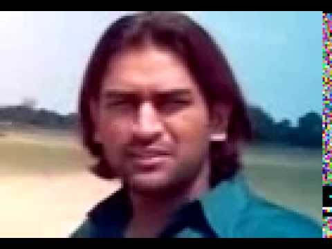 Mahendra Singh Dhoni Very very funny RARE Video( Warning 18+ galiya :P  )