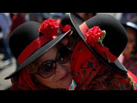 Portugal marks 42nd anniversary of "Carnation" revolution