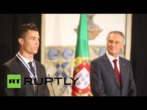 Portugal: Cristiano Ronaldo granted national honours by President Anibal Cavaco Silva