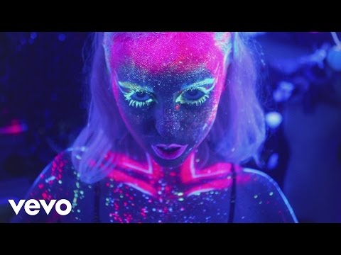 Kyla La Grange - Cut Your Teeth