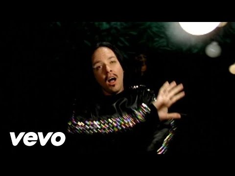 Korn - Falling Away from Me (Official Video)