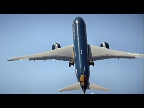 Making of - Boeing 787-9 Dreamliner flying display