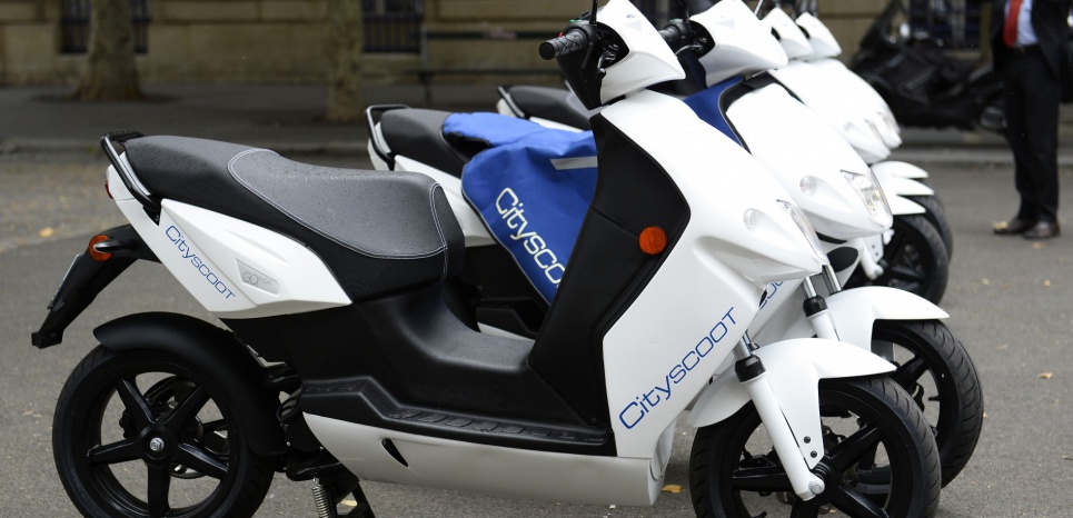 Cityscoot, un service de scooter en libre accès est disponible depuis ce mardi matin à Paris. 150 deux-roues sont disponibles avant 3.000 en 2020. AFP