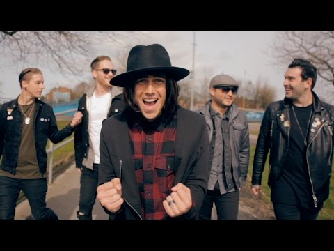 Sleeping With Sirens - "The Strays"