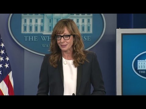 Actress Allison Janney addresses opioid epidemic