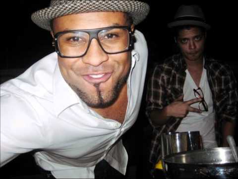 The Smeezingtons - Put It On My Tab (Full)