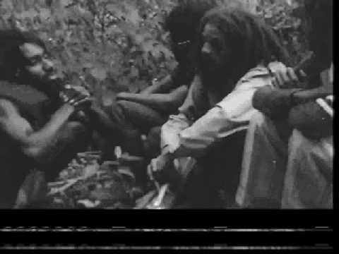 Hugh Mundell & Augustus Pablo video In the hills + interview '78