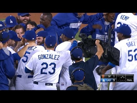 Dodgers clinch second straight NL West title