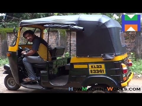 How to drive an Indian auto rickshaw.✔