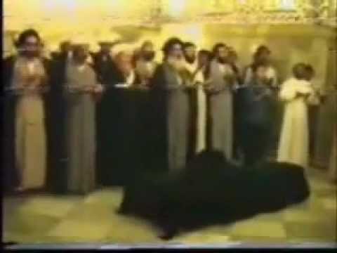 Funeral of Ayatollah Khoei recited by Ayatollah Sistani تشییع جنازه الامام خوئی