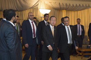 UN Secretary-General Ban Ki-moon (centre) attends the Yemen Peace Talks in Kuwait City, 26 June 2016.