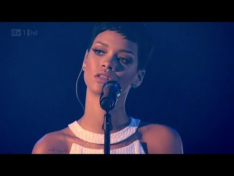 WATCH THIS!!! Rihannas best vocals in one concert