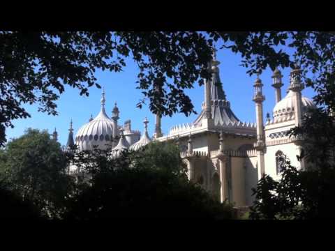 ONE MINUTE BRIGHTON - Mini Travel Guide