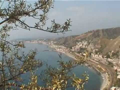 Visit Taormina in Sicily | Travel Guide | Travel Tips | Tourism Italy