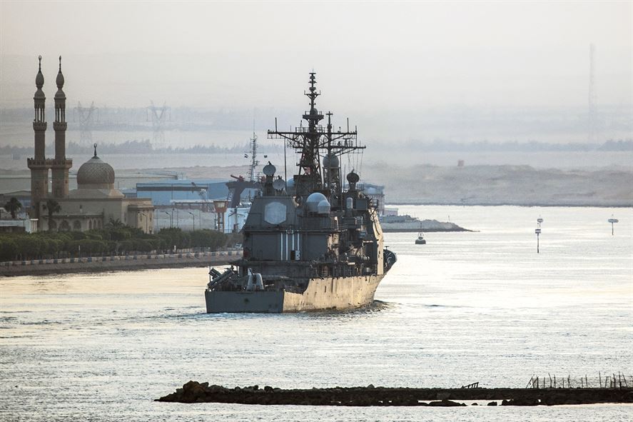 The guided-missile cruiser USS Anzio enters the Suez Canal