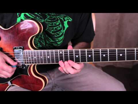 Guitar Scales Lesson - The 5 Positions of the Minor Pentatonic Scale - blues scale