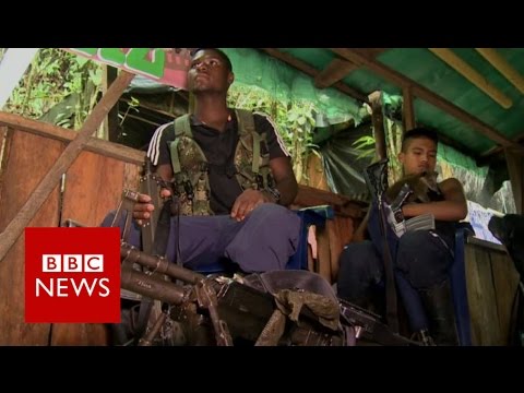 Rare look inside Farc rebel camp - BBC News