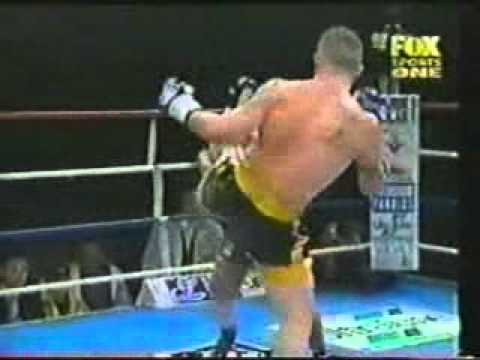 13 - Mike Zambidis vs. John Wayne Parr [K-1 Oceania MAX 2002 Final].avi