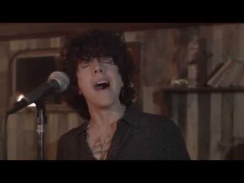 LP - Lost On You [Live Session]