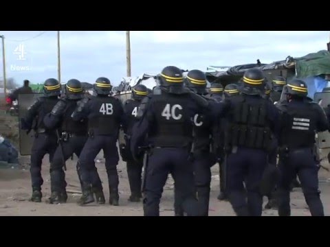 'Jungle' camp in Calais destroyed