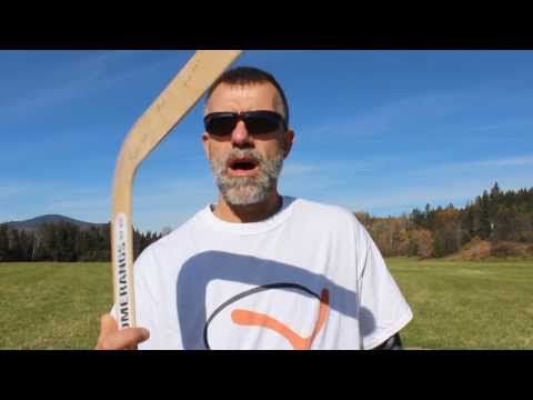 How to throw a traditional boomerang