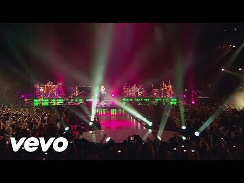 Shakira - Whenever, Wherever (Live From Paris)