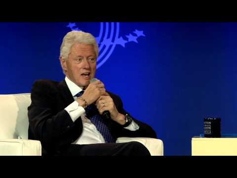 President Bill Clinton talks with Governor Chris Christie of New Jersey - CGI America 2013