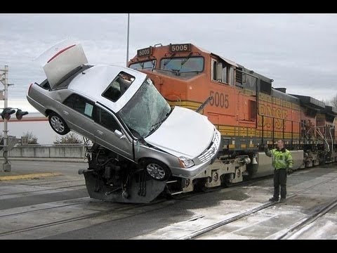 WORST CAR CRASHES OF 2016!!