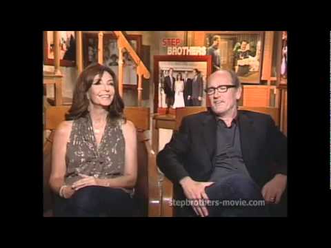 Richard Jenkins & Mary Steenburgen talk Step Brothers - JoBlo.com