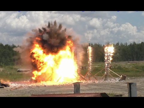 'MH17 crash' test simulation video: Il-86 plane cockpit hit with BUK missile