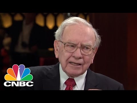 Warren Buffett: Amazon's Jeff Bezos 'Changed The World' In A Big Way | CNBC