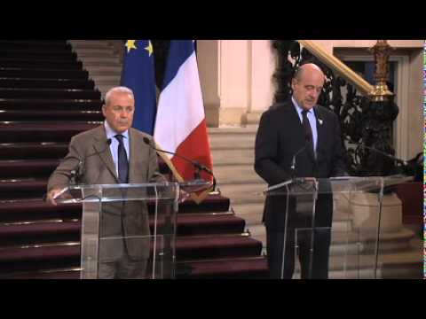 Alain Juppé et Burhan Ghalioun, président du Conseil national syrien (23.11.11)