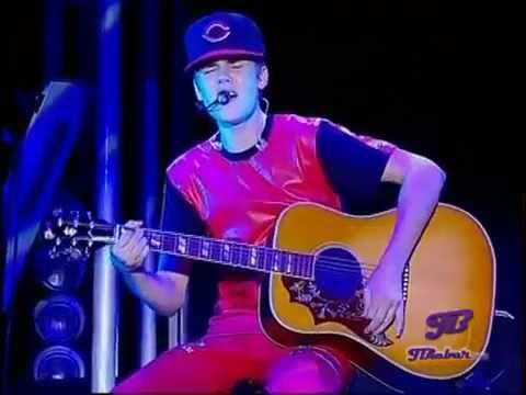 Justin Bieber - Favorite Girl  LIVE HD 2011