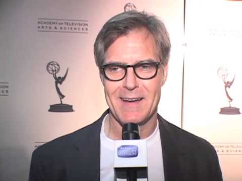 Henry Czerny discusses "Revenge" - EMMYTVLEGENDS.ORG