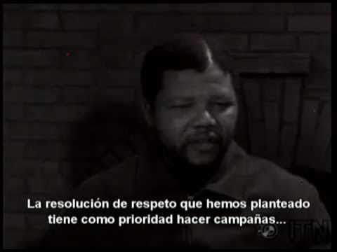 Primera entrevista en televisón de Nelson Mandela (En español)