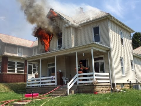 Newark Ohio Fire Department 252 Woods Ave Working House Fire Incident Command