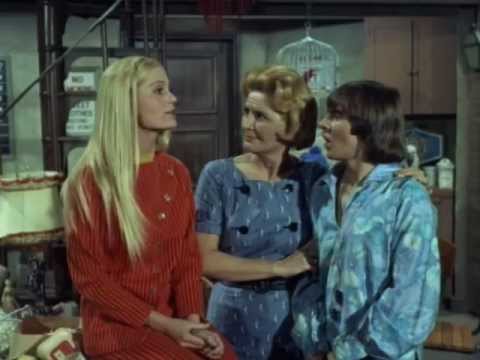 The Monkees - "Monkee Mother" [Full Episode]