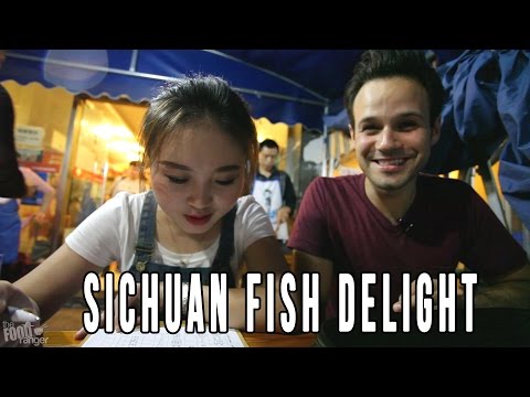 Chinese Food | Eating Sichuan "Paper" Fish With A Local Girl In Chengdu